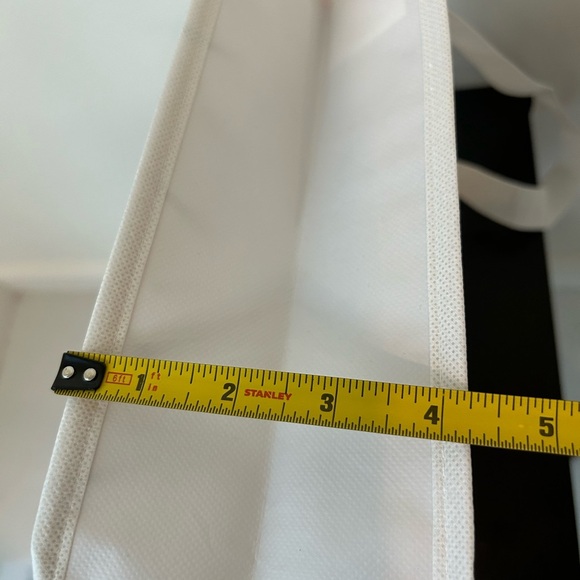 Lululemon reusable gift bag - Picture 4 of 5